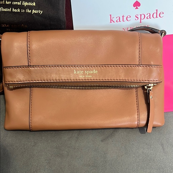 Kate Spade Tan Leather Crossbody Bag with Dust Bag and Gift Bag - Picture 3 of 10